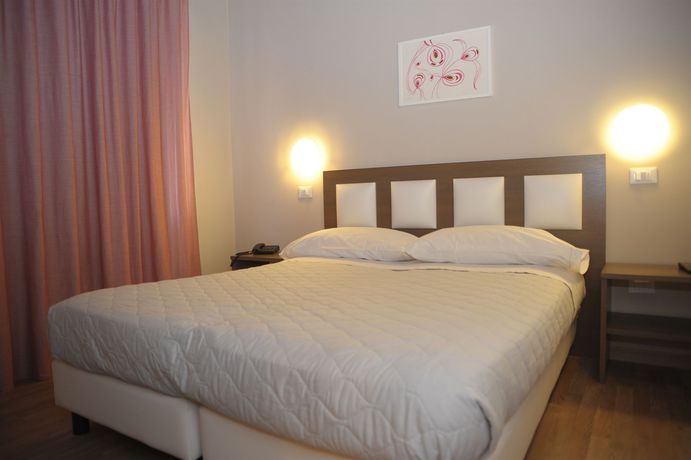 Imagen de los interiores del Hotel Gg8 Restaurant and. Foto 16