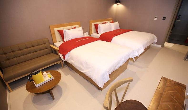 Imagen de la habitación del Hotel Ggulzam. Foto 5