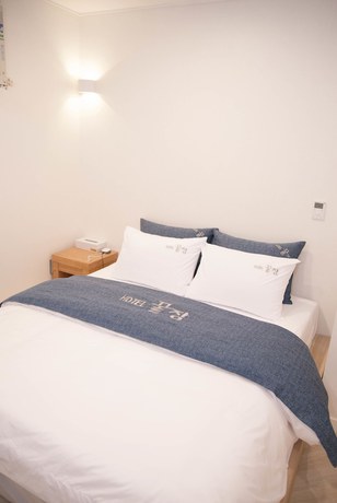 Imagen de la habitación del Hotel Ggulzam. Foto 7