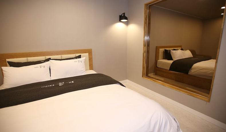 Imagen de la habitación del Hotel Ggulzam. Foto 8