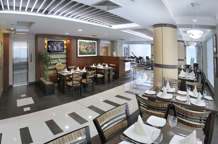 Imagen del bar/restaurante del Hotel Gh Galeria. Foto 5