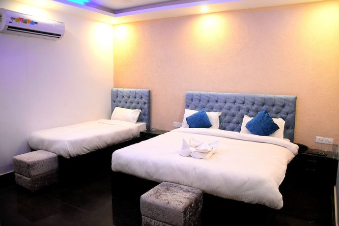 Imagen de la habitación del Hotel Gharonda. Foto 10