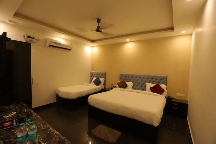 Imagen de la habitación del Hotel Gharonda. Foto 11
