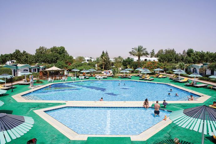 Imagen de la piscina del Hotel Ghazala Beach. Foto 6