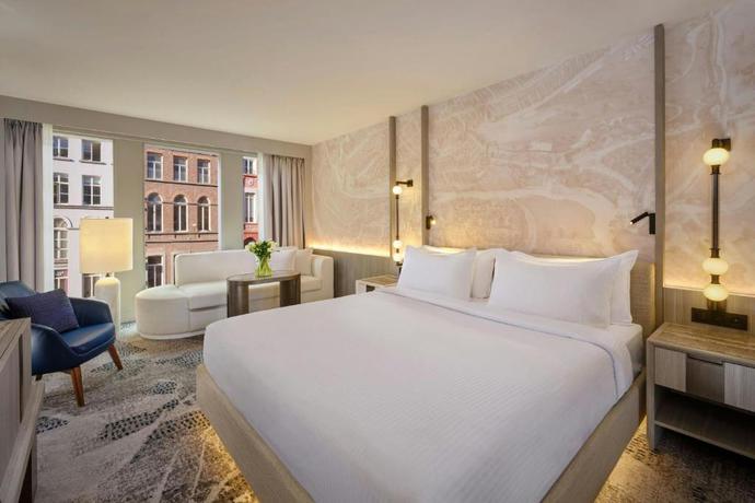 Imagen de la habitación del Hotel Ghent Marriott. Foto 3