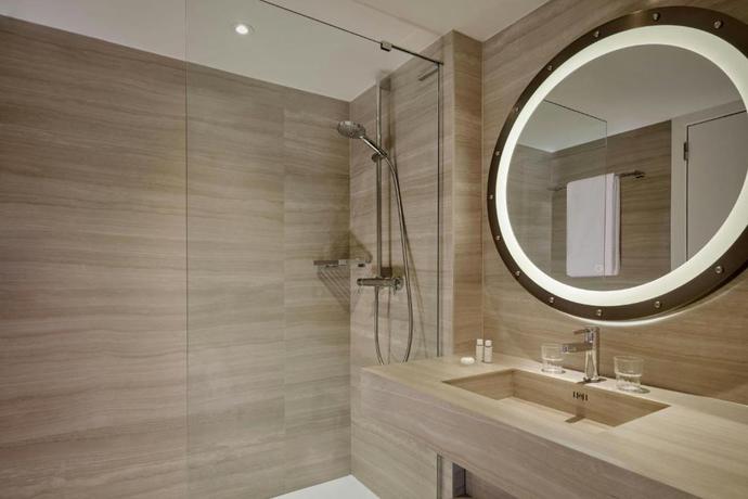 Imagen de la habitación del Hotel Ghent Marriott. Foto 6