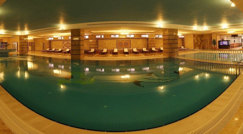 Imagen de la piscina del Hotel Gherdan Park. Foto 17