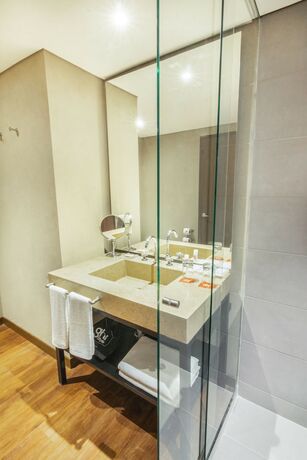 Imagen general del Hotel Ghl Bogota Occidente. Foto 4