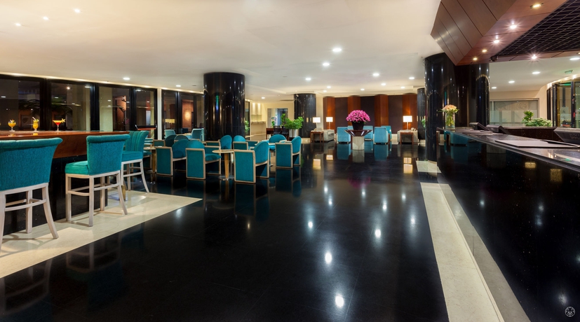 Imagen de los interiores del Hotel Ghl Capital. Foto 13