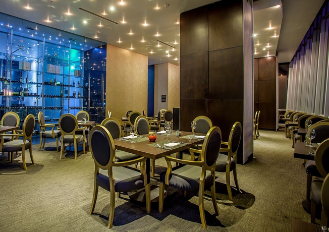 Imagen del bar/restaurante del Hotel Ghl Collection 93. Foto 8