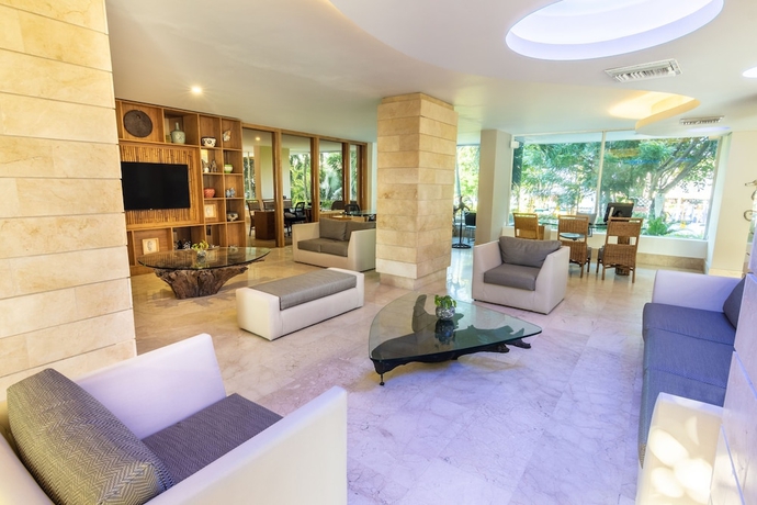 Imagen de los interiores del Hotel Ghl Relax Costa Azul. Foto 18