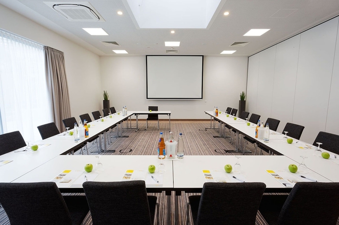 Imagen de los interiores del Hotel Ghotel and Living Essen. Foto 19