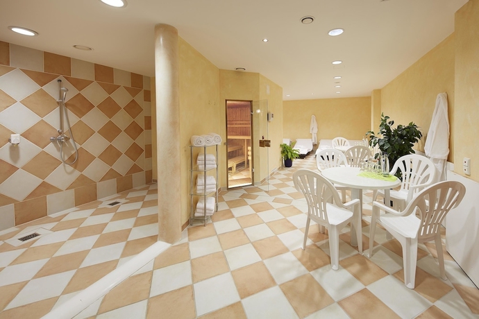 Imagen de la piscina del Hotel Ghotel and Living Göttingen. Foto 18