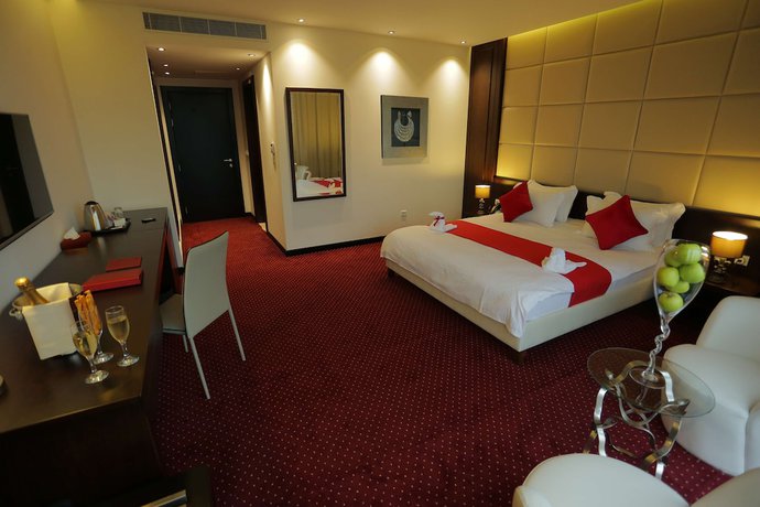 Imagen de la habitación del Hotel Ghs. Foto 12