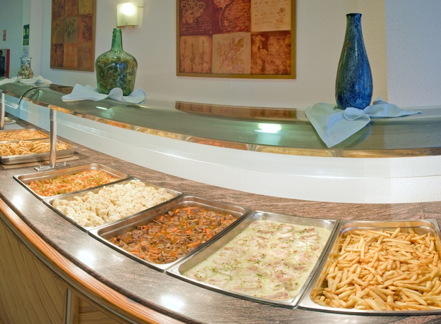 Imagen del bar/restaurante del Hotel Ght Xaloc. Foto 7