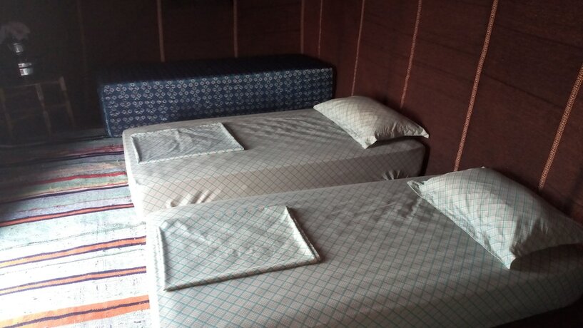 Imagen de la habitación del Hotel Ghwirate Taalab Bivouac - Campsite. Foto 16