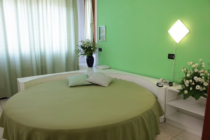 Imagen de la habitación del Hotel Giada, Tur&iacute;n. Foto 10