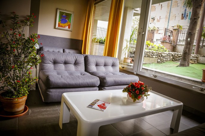 Imagen de los interiores del Hotel Giada, Tur&iacute;n. Foto 20