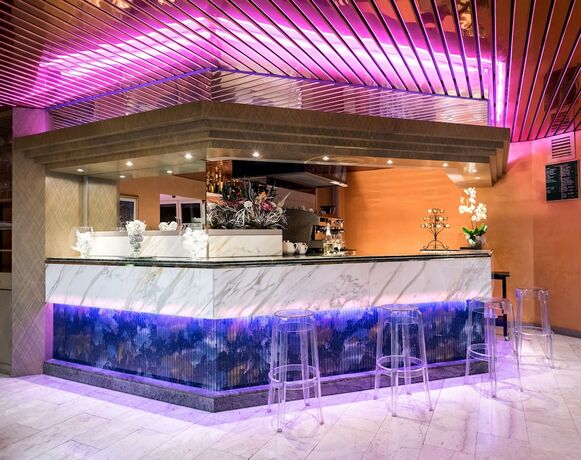 Imagen del bar/restaurante del Hotel Gialletti. Foto 9