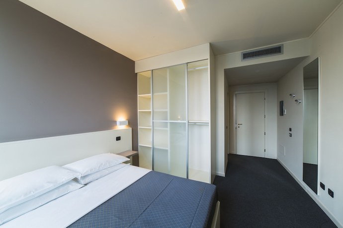 Imagen de la habitación del Hotel Giallo. Foto 7