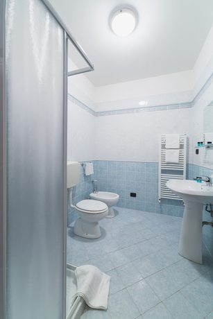 Imagen de la habitación del Hotel Giallo. Foto 10