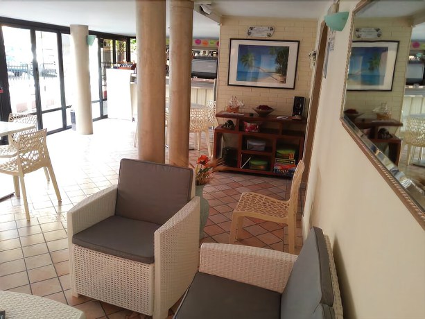 Imagen de los interiores del Hotel Gianella. Foto 14