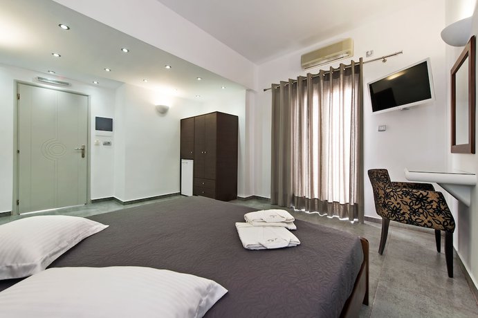 Imagen de la habitación del Hotel Gianna Suites. Foto 9