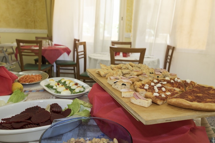 Imagen del bar/restaurante del Hotel Giannella. Foto 6