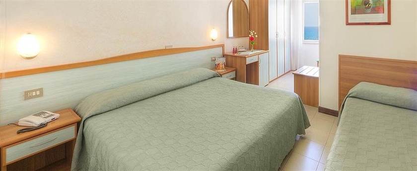 Imagen de la habitación del Hotel Giannino. Foto 6