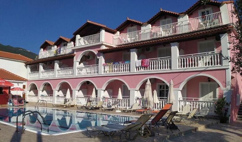 Imagen general del Hotel Giannis Studios Alykes. Foto 7