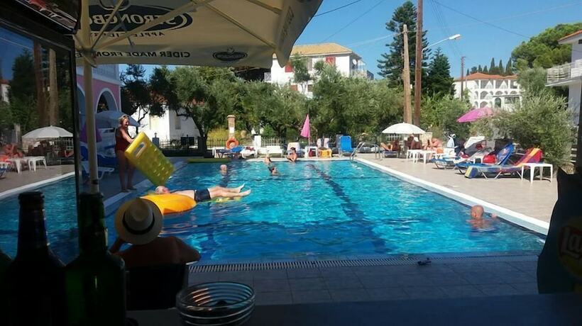Imagen general del Hotel Giannis Studios Alykes. Foto 9
