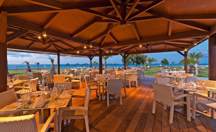Imagen del bar/restaurante del Hotel Giannoulis – Cavo Spada Luxury Sports and Leisure Resort and Spa. Foto 5