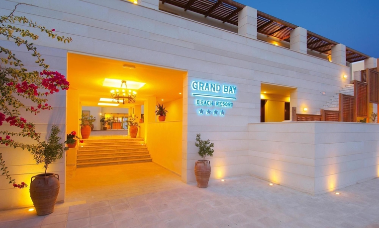 Imagen de los exteriores del Hotel Giannoulis – Grand Bay Beach Resort - Adults Only. Foto 11