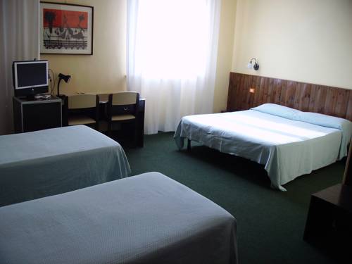 Imagen de la habitación del Hotel Giappone Inn Parking. Foto 4