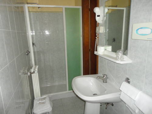 Imagen de la habitación del Hotel Giappone Inn Parking. Foto 7