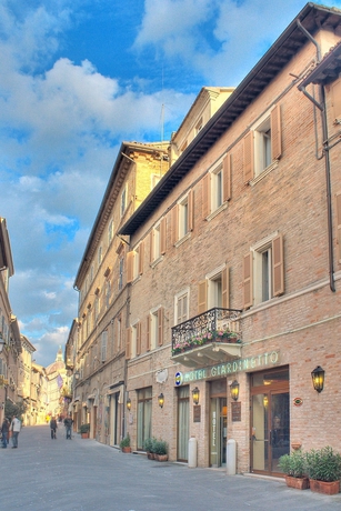 Imagen de los interiores del Hotel Giardinetto, Loreto. Foto 11