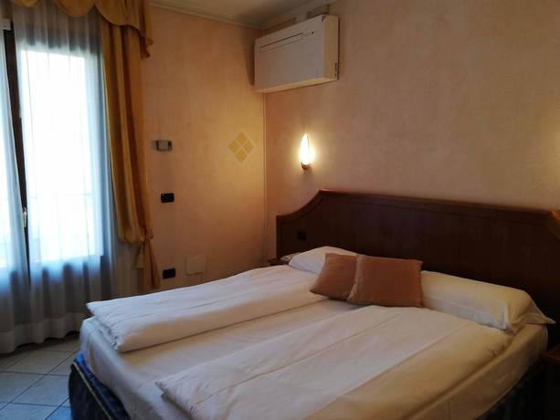 Imagen de la habitación del Hotel Giardino, Cannobio. Foto 3