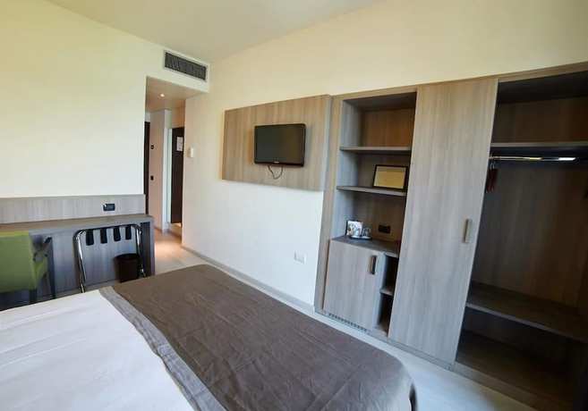 Imagen de la habitación del Hotel Giardino, Mercurago. Foto 2