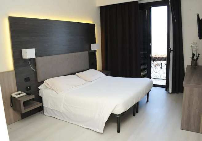 Imagen de la habitación del Hotel Giardino, Mercurago. Foto 14