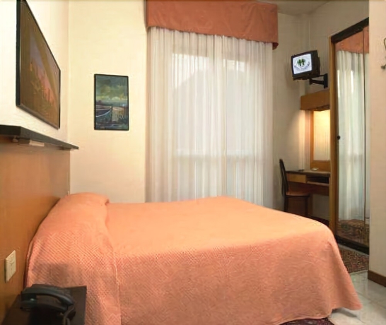 Imagen de la habitación del Hotel Giardino, Milán. Foto 6