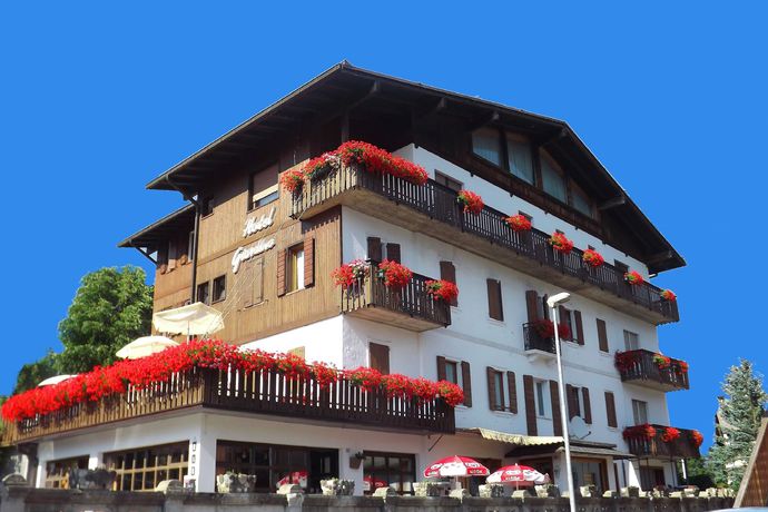 Imagen general del Hotel Giardino, Pieve di Cadore. Foto 3