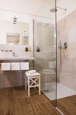 Imagen de la habitación del Hotel Giardino Suitesandspa. Foto 14