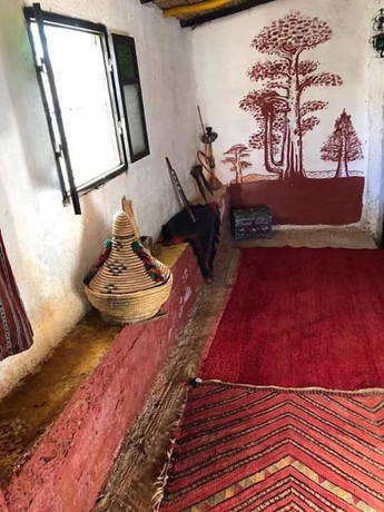 Imagen de los interiores del Hotel G&icirc;te Fourest Tagroumt. Foto 15