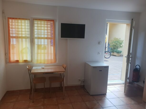 Imagen de la habitación del Hotel G&icirc;te - dortoir La Cigale. Foto 17