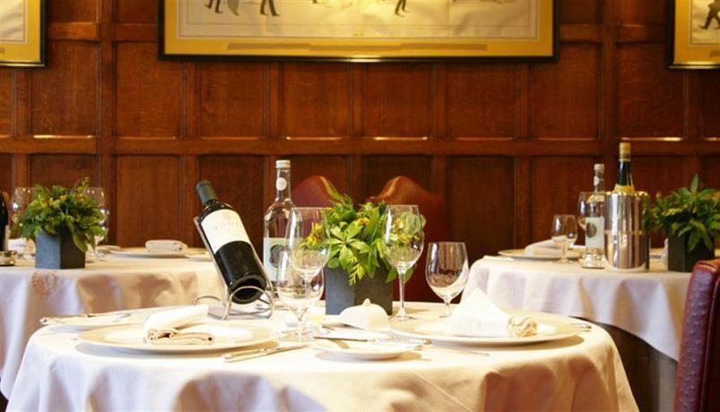 Imagen del bar/restaurante del Hotel Gidleigh Park. Foto 4