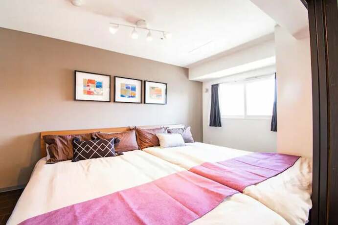 Imagen de la habitación del Hotel Gift. Foto 17