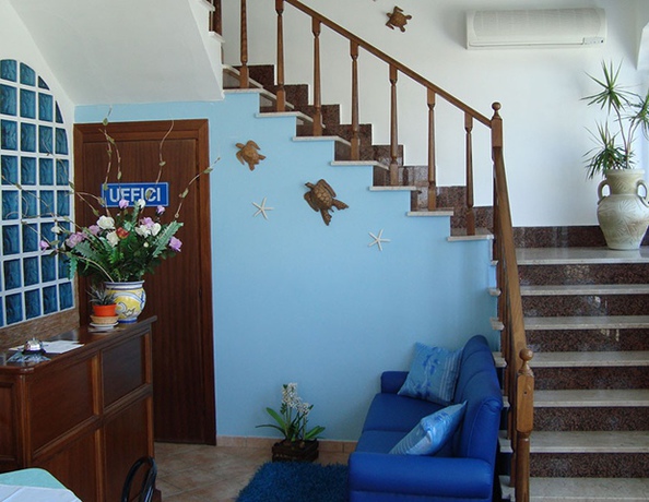 Imagen de los interiores del Hotel Giglio, Lampedusa. Foto 5