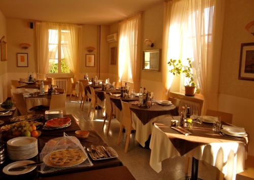Imagen general del Hotel Giglio, Salsomaggiore Terme. Foto 4