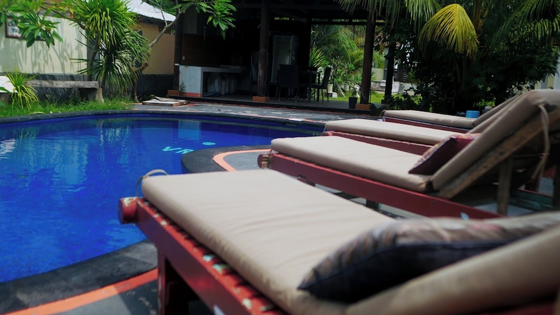 Imagen de la piscina del Hotel Gihon Bungalow. Foto 11
