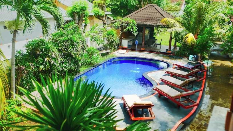 Imagen de la piscina del Hotel Gihon Bungalow. Foto 13